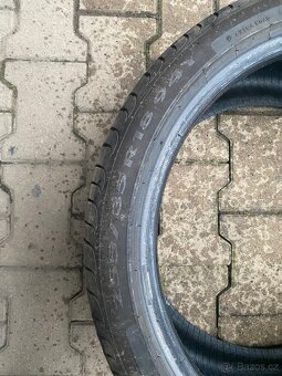 Pirelli 255/35/18 - 3