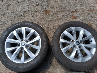 Škoda Octavia III - alu 6,5x16 et46 + letní 205/55/16 - 3