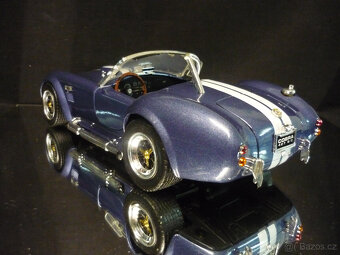 Shelby Cobra 427 S/C Road Tough 1/18 - 3