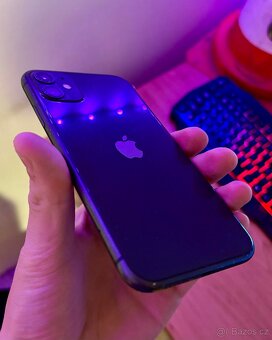 iPhone 11 - 128 GB - 3