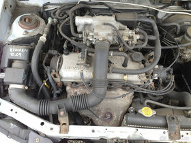 Mazda Demio 2001 1,3i 16V - díly - 3