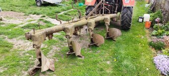 Prodám pluh za traktor 4 radlice - 3