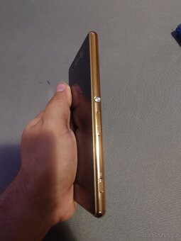 Sony Xperia M5 - 3