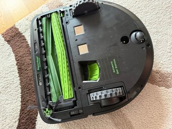 Robotický vysavač iRobot Roomba S9 - 3