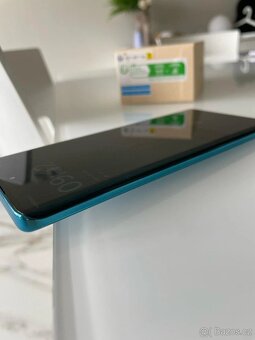 Nová Motorola Edge 40 Neo 5G 12GB/256GB - 3