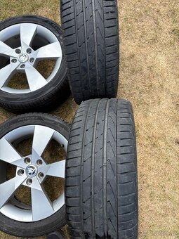 5x112mm 225/45R17 Octavia 3 - 3