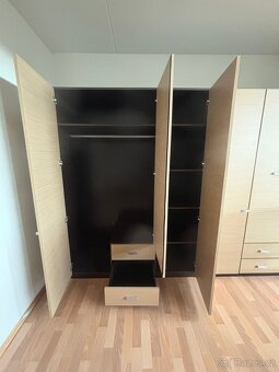 Šatní skříně - 3