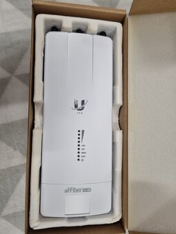 Ubiquiti AirFiber 5XHD - jednotka 5GHz pro PtP spoje 1Gbps+ - 3