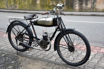 Předválečné motokolo Armor Paris - 3