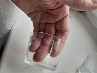 Broušené skleněné kalíšky - 3