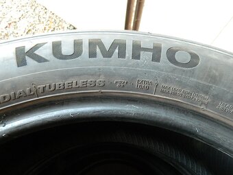 Kumho 235/50 R19 - 3