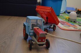 Prodám hračku traktor Zetor Crystal - 3