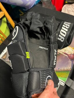 Hokejové rukavice warrior vel 13 - 3
