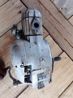 Motor Jawa pionýr starý typ - 3
