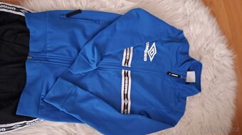 Vel. 146, Umbro - 3