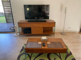 Designový set obývák + jídelna skleněné nohy/boky nábytku - 3