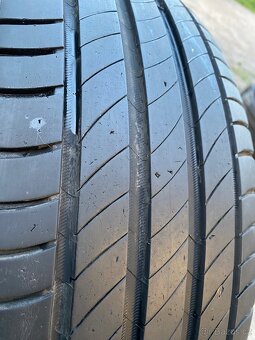 215/55 R17 94W Michelin 2x6mm dot4922 Letní - 3
