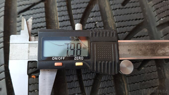 90% zimní pneu 245/45/18 XL, sada, levně - 3