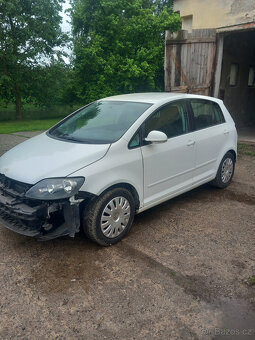 Prodám Volkswagen Golf Plus 1.4 59kw havarovany 71000km - 3