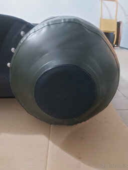 Prodám zánovní katamarán Prologic+motor Haswing 55lb - 3