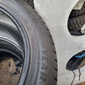 Goodyear zimní 205/55/17 2ks - 3