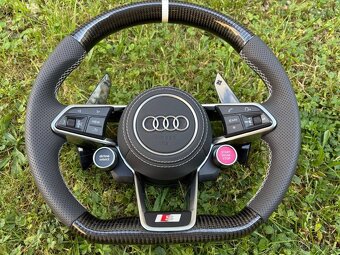 AUDI R8 VOLANT SPORTOVY - START/STOP - DRIVE SELECT - 3