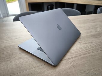 Apple MacBook Pro 15 TouchBar (A1990) Space Gray - ZÁRUKA 2 - 3