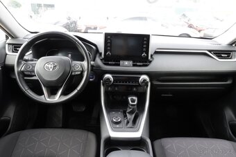 Toyota RAV4 Hybrid 4x4 2021 výbava Active s paketem Bussines - 3