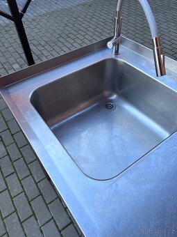 Celonerezový gastro stul s drezem a baterii, - 3