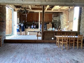 Svatebni misto .  Pronajem . - 3