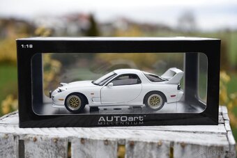 Různé modely AUTOart 1/18 - 3