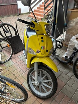 Skútr piaggio liberty 125s - 3