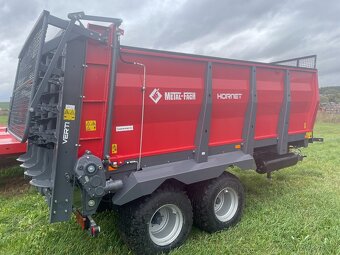 Rozmetadlo hnoje Metal-Fach 267 8t Hornet - 3