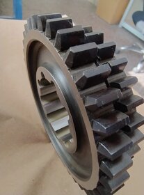 KDF 82 převodovka - ozubené kolo 1.a 2.převod - 3