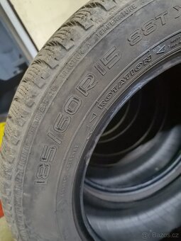 185/60 R15 Nokian zimní - 3
