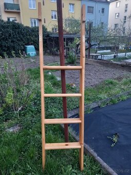 Dřevěné schůdky k posteli - 3