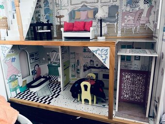domeček pro barbie s vybavením - 3