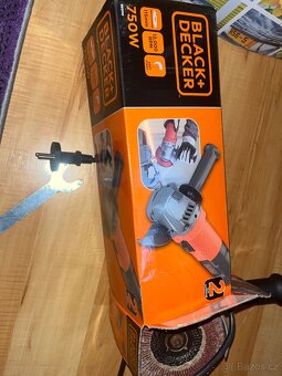 Black+Decker Úhlová bruska BEG110, 750 W, pr. kotouče 115 mm - 3