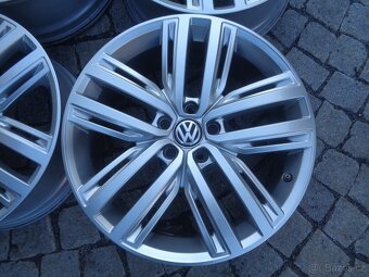 Alu kola/disky 5x112 r19 Originál VW - Auckland - 3