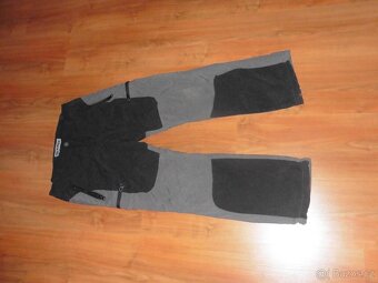 1x softshell kalhoty, 2x sport. kalhoty a 3x tepláky vel.146 - 3
