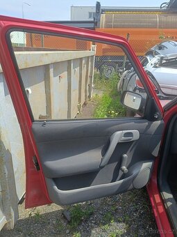 Škoda Felicia na náhradní díly - 3