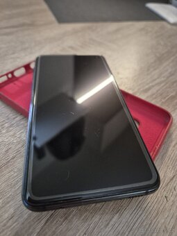 Samsung Galaxy S10e - 3