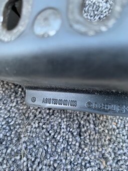 Doraz posuvných dveří na Sprintera - 3