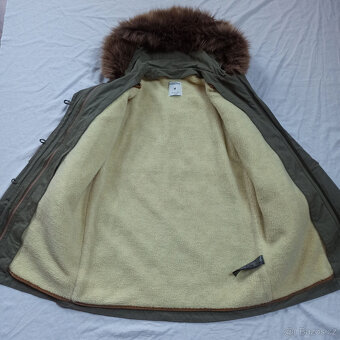 dámská zimní bunda - parka vel. M   ZARA  TOP STAV - 3