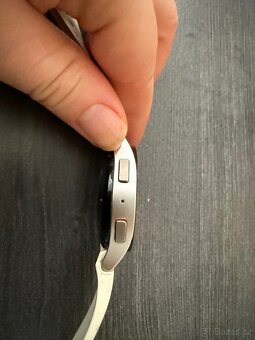 Chytré hodinky Samsung Galaxy Watch 6 40mm - zlaté - 3