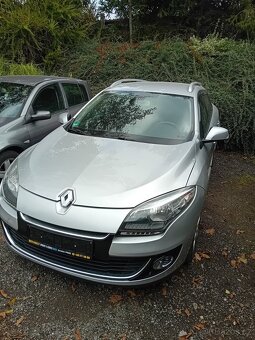 Renault Megane III GRAND - 3