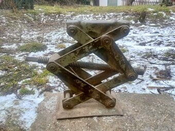 Nůžkový zvedák /hever - 3