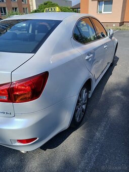 Lexus is 220d - 3