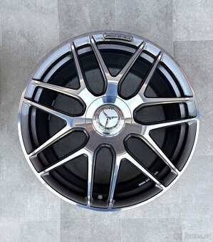 E63s AMG Mercedes 20” E63 AMG Alu Kola Kovaný - 3