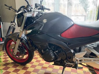 Prodám SUZUKI GSR 600 - 3
